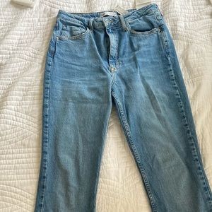 Zara High waisted slim/straight slit jeans size 6/28